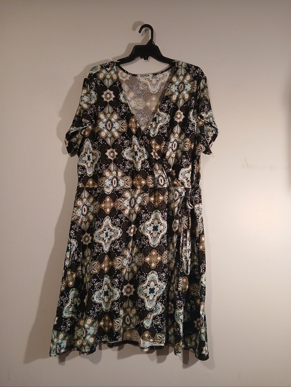 Just Be Womans Wrap Dress. Size 3X.